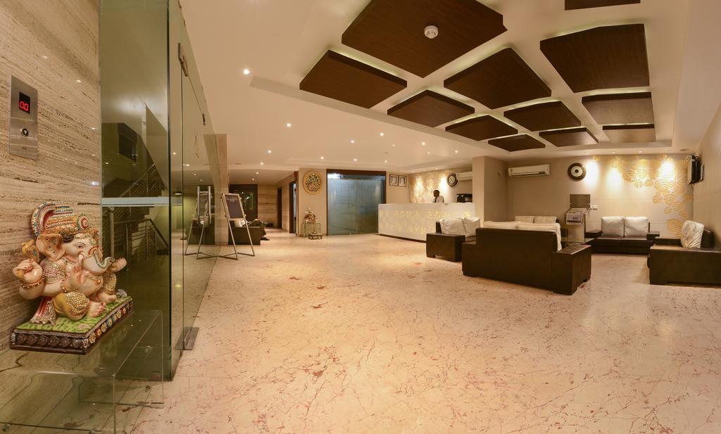 Hotel Deviram Palace Агра Экстерьер фото
