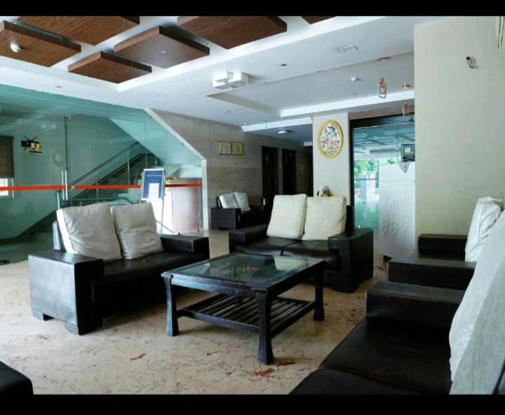 Hotel Deviram Palace Агра Экстерьер фото
